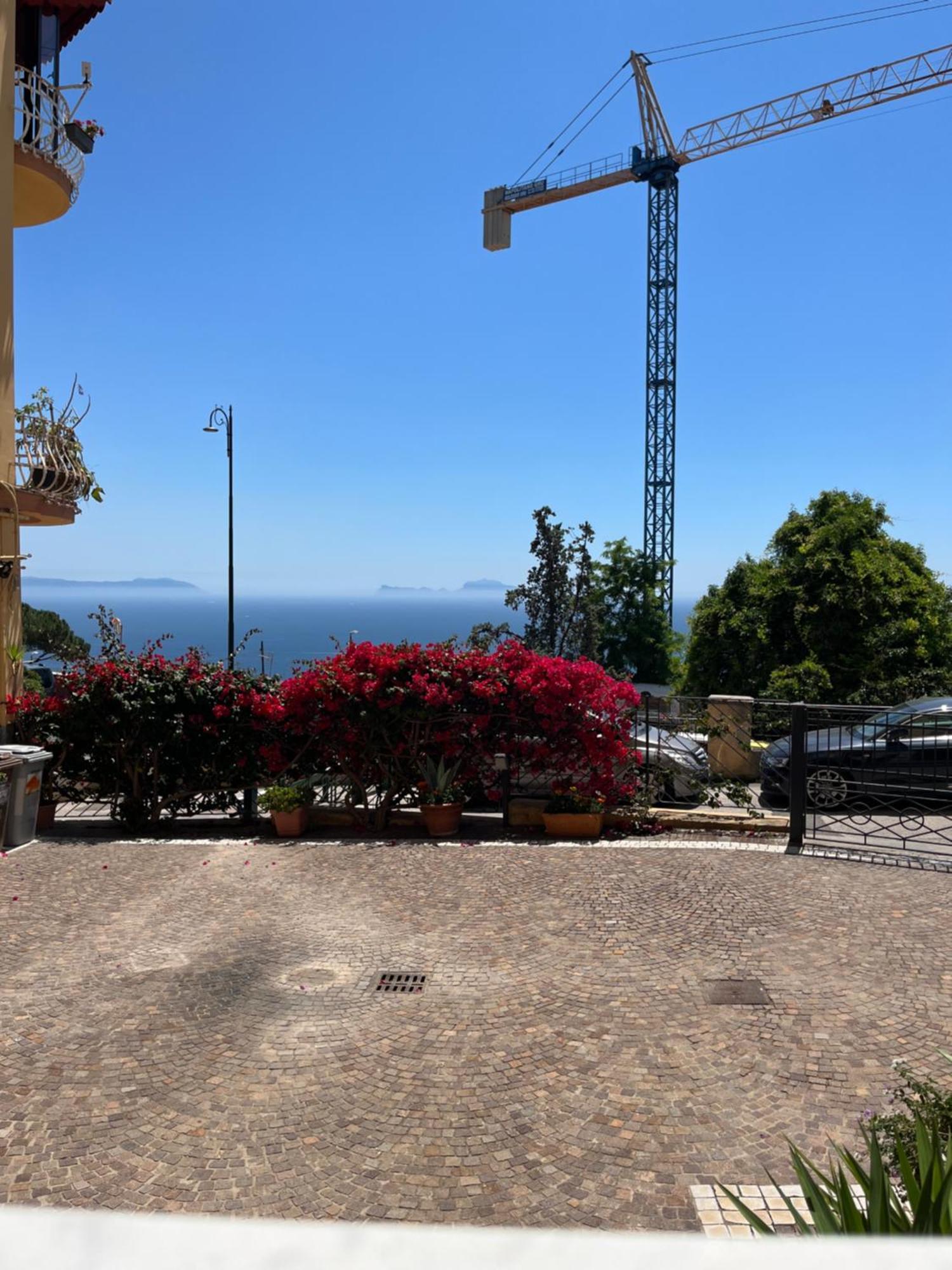 Vomero Guest House Neapel Exterior foto